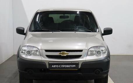 Chevrolet Niva I рестайлинг, 2018 год, 627 000 рублей, 2 фотография