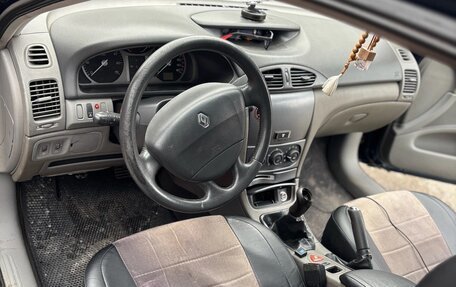 Renault Laguna II, 2001 год, 220 000 рублей, 6 фотография
