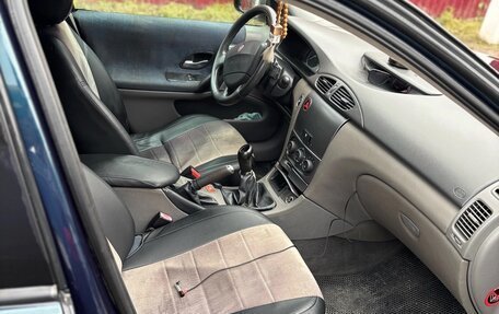 Renault Laguna II, 2001 год, 220 000 рублей, 3 фотография