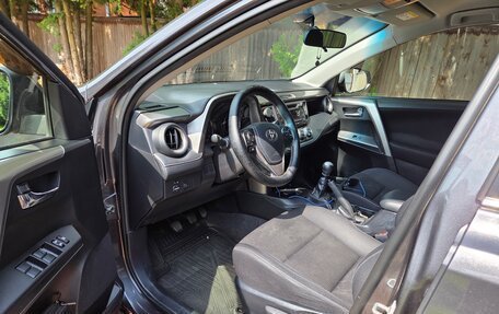 Toyota RAV4, 2016 год, 2 075 000 рублей, 4 фотография