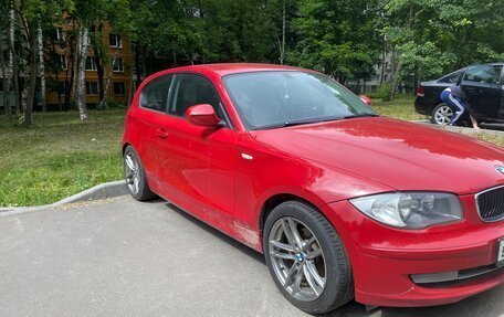 BMW 1 серия, 2010 год, 950 000 рублей, 3 фотография