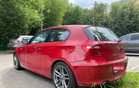 BMW 1 серия, 2010 год, 950 000 рублей, 8 фотография