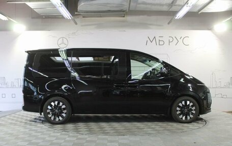 Hyundai Staria, 2025 год, 9 890 000 рублей, 6 фотография
