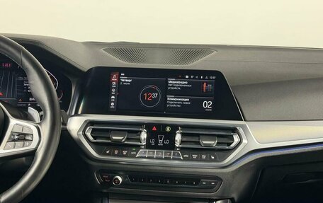 BMW 3 серия, 2019 год, 3 829 000 рублей, 18 фотография