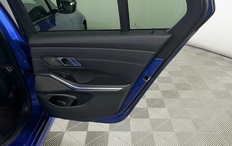 BMW 3 серия, 2019 год, 3 829 000 рублей, 27 фотография