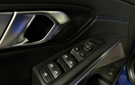 BMW 3 серия, 2019 год, 3 829 000 рублей, 20 фотография