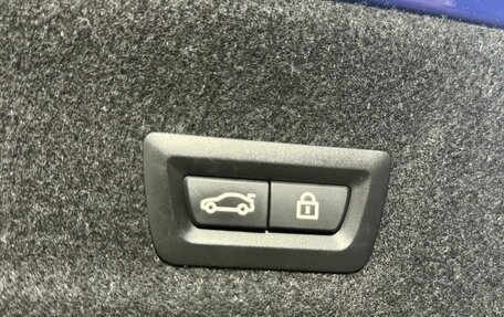 BMW 3 серия, 2019 год, 3 829 000 рублей, 21 фотография