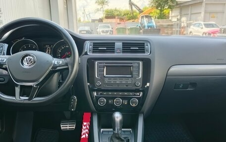 Volkswagen Jetta VI, 2016 год, 1 050 000 рублей, 10 фотография