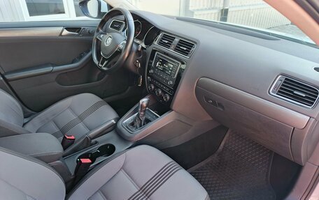 Volkswagen Jetta VI, 2016 год, 1 050 000 рублей, 18 фотография