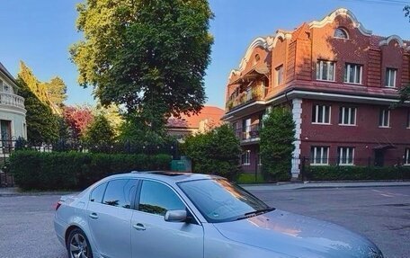 BMW 5 серия, 2008 год, 925 000 рублей, 1 фотография