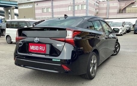 Toyota Prius IV XW50, 2022 год, 1 250 666 рублей, 7 фотография