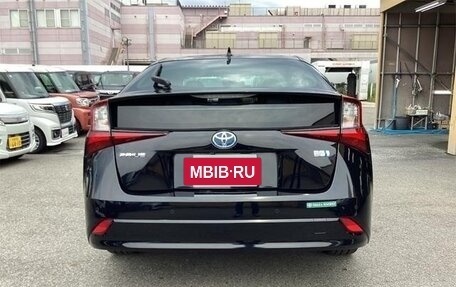 Toyota Prius IV XW50, 2022 год, 1 250 666 рублей, 5 фотография