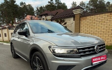 Volkswagen Tiguan II, 2020 год, 2 599 999 рублей, 4 фотография