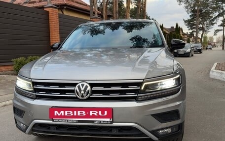 Volkswagen Tiguan II, 2020 год, 2 599 999 рублей, 34 фотография