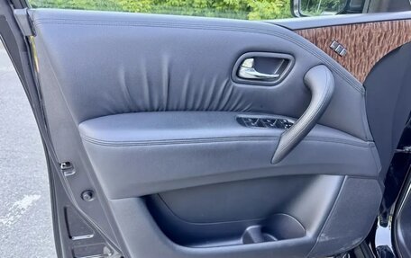 Nissan Patrol, 2011 год, 1 990 000 рублей, 14 фотография