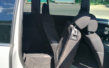 Opel Zafira B, 2010 год, 350 000 рублей, 19 фотография