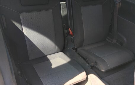 Opel Zafira B, 2010 год, 350 000 рублей, 18 фотография
