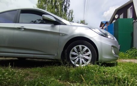 Hyundai Solaris II рестайлинг, 2012 год, 550 000 рублей, 2 фотография