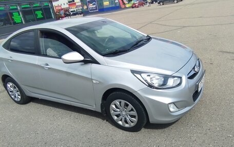 Hyundai Solaris II рестайлинг, 2012 год, 550 000 рублей, 15 фотография