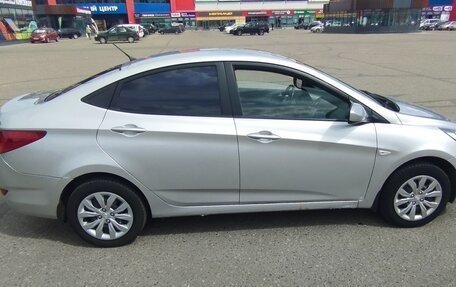 Hyundai Solaris II рестайлинг, 2012 год, 550 000 рублей, 12 фотография