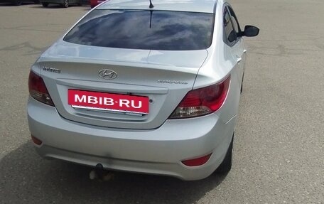Hyundai Solaris II рестайлинг, 2012 год, 550 000 рублей, 11 фотография