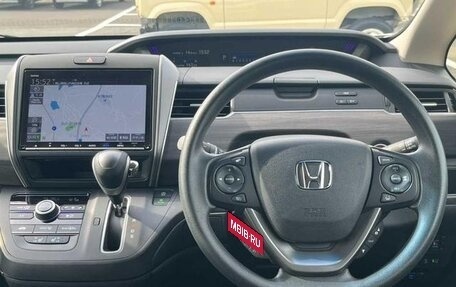 Honda Freed II, 2022 год, 1 270 000 рублей, 8 фотография