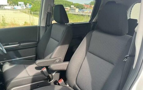Honda Freed II, 2022 год, 1 270 000 рублей, 20 фотография