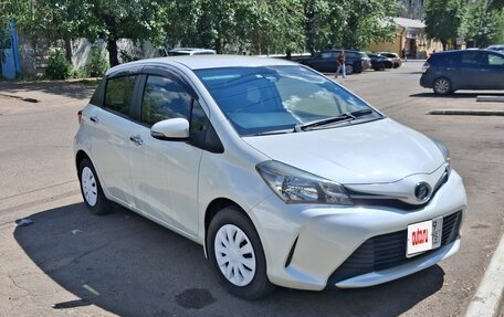 Toyota Vitz, 2015 год, 1 070 000 рублей, 1 фотография