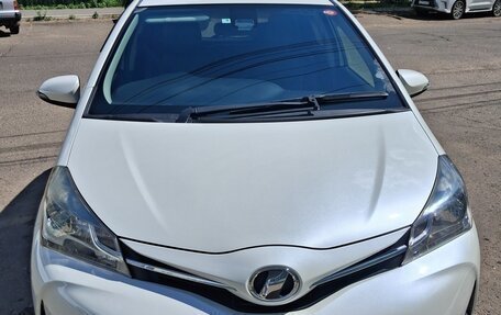 Toyota Vitz, 2015 год, 1 070 000 рублей, 4 фотография