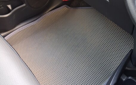 Toyota Vitz, 2015 год, 1 070 000 рублей, 5 фотография