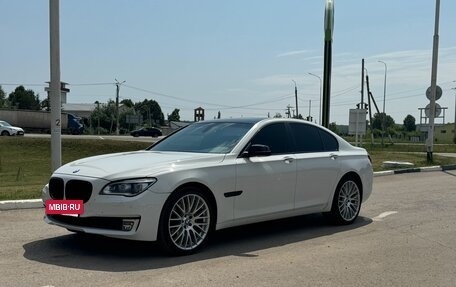 BMW 7 серия, 2015 год, 1 950 000 рублей, 12 фотография