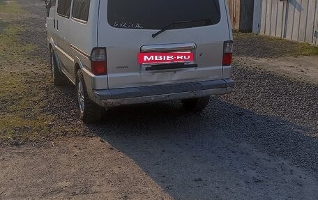 Nissan Vanette II, 1987 год, 450 000 рублей, 3 фотография