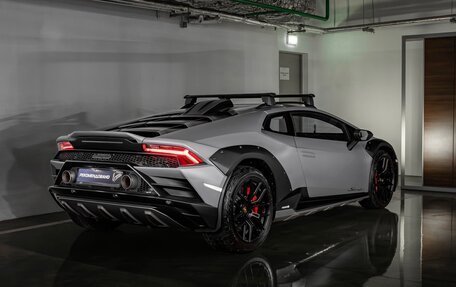 Lamborghini Huracán, 2024 год, 38 000 000 рублей, 4 фотография