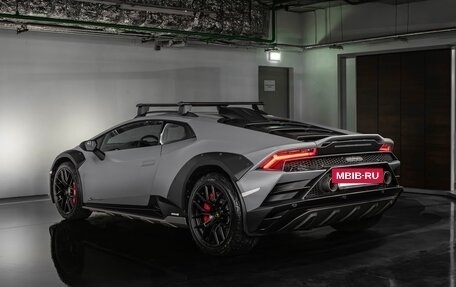 Lamborghini Huracán, 2024 год, 38 000 000 рублей, 2 фотография