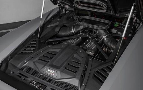 Lamborghini Huracán, 2024 год, 38 000 000 рублей, 24 фотография