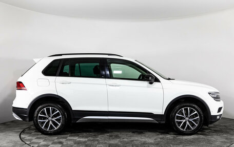 Volkswagen Tiguan II, 2018 год, 2 099 000 рублей, 6 фотография