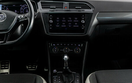 Volkswagen Tiguan II, 2018 год, 2 099 000 рублей, 14 фотография
