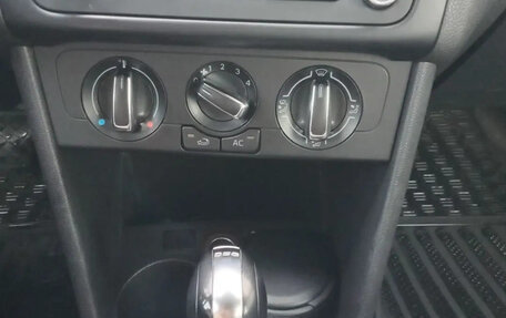 Volkswagen Polo VI (EU Market), 2011 год, 750 000 рублей, 8 фотография