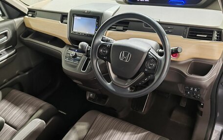 Honda Freed II, 2018 год, 1 590 000 рублей, 12 фотография