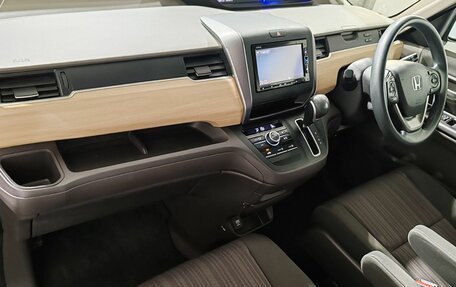 Honda Freed II, 2018 год, 1 590 000 рублей, 16 фотография