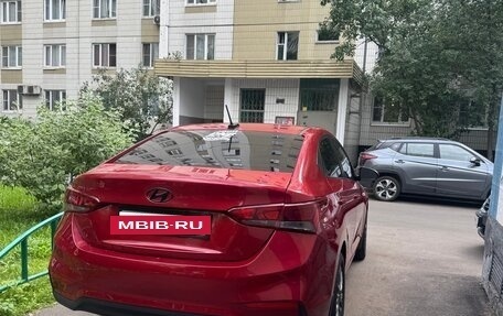 Hyundai Solaris II рестайлинг, 2017 год, 1 250 000 рублей, 5 фотография