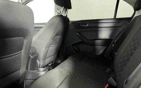 Skoda Rapid II, 2021 год, 1 595 000 рублей, 11 фотография
