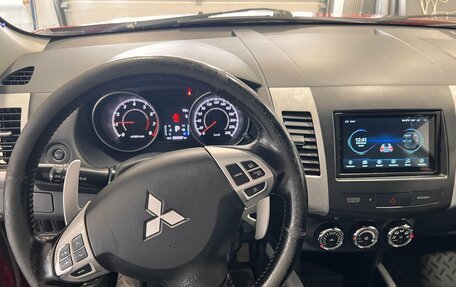 Mitsubishi Outlander III рестайлинг 3, 2011 год, 849 900 рублей, 8 фотография