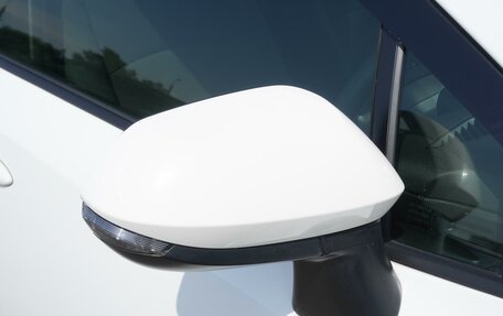 Toyota Corolla, 2021 год, 1 796 000 рублей, 10 фотография