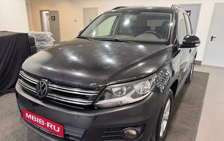 Volkswagen Tiguan I, 2015 год, 999 800 рублей, 1 фотография