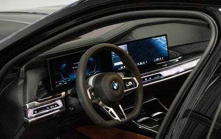 BMW 7 серия, 2025 год, 13 500 000 рублей, 21 фотография