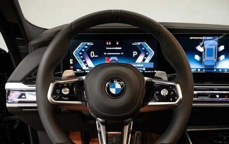 BMW 7 серия, 2025 год, 13 500 000 рублей, 28 фотография