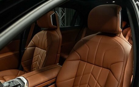 BMW 7 серия, 2025 год, 13 500 000 рублей, 34 фотография