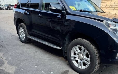 Toyota Land Cruiser Prado 150 рестайлинг 2, 2012 год, 2 800 000 рублей, 3 фотография