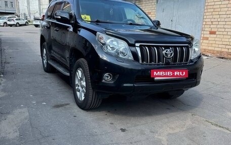 Toyota Land Cruiser Prado 150 рестайлинг 2, 2012 год, 2 800 000 рублей, 2 фотография